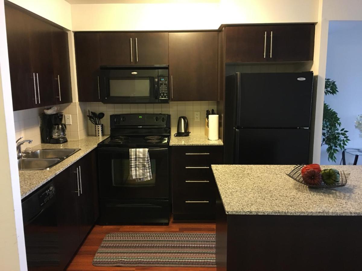 Maplewood Suites - Square One Mississauga Luaran gambar