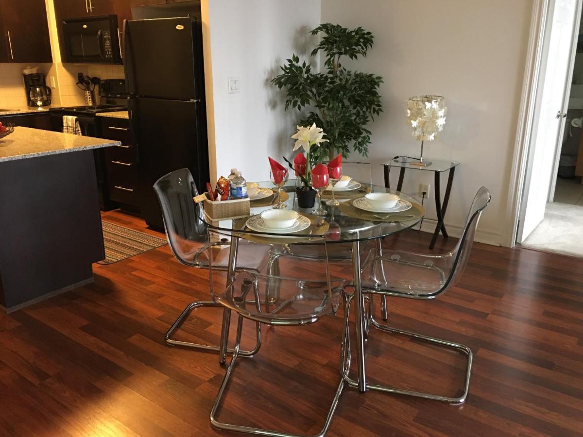 Maplewood Suites - Square One Mississauga Luaran gambar