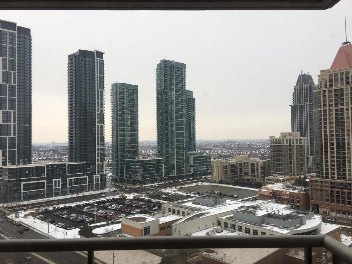 Maplewood Suites - Square One Mississauga Luaran gambar