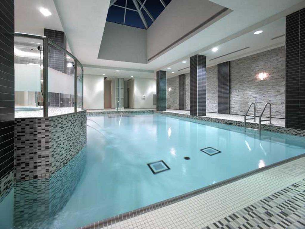 Maplewood Suites - Square One Mississauga Luaran gambar