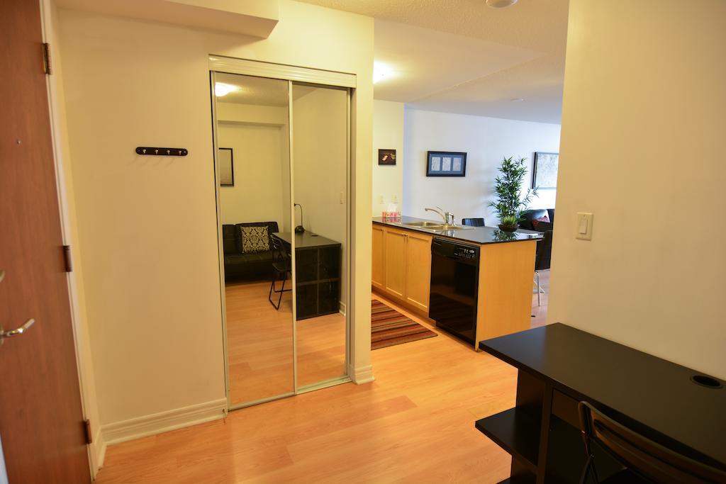 Maplewood Suites - Square One Mississauga Bilik gambar