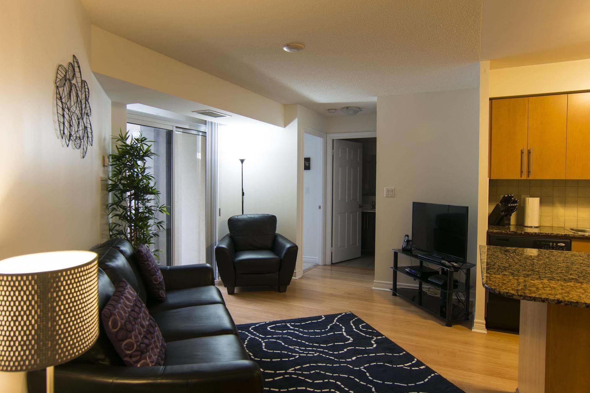 Maplewood Suites - Square One Mississauga Luaran gambar